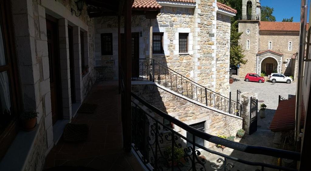 Ξενωνασ Σελινουντα Hotel Kosmás Buitenkant foto