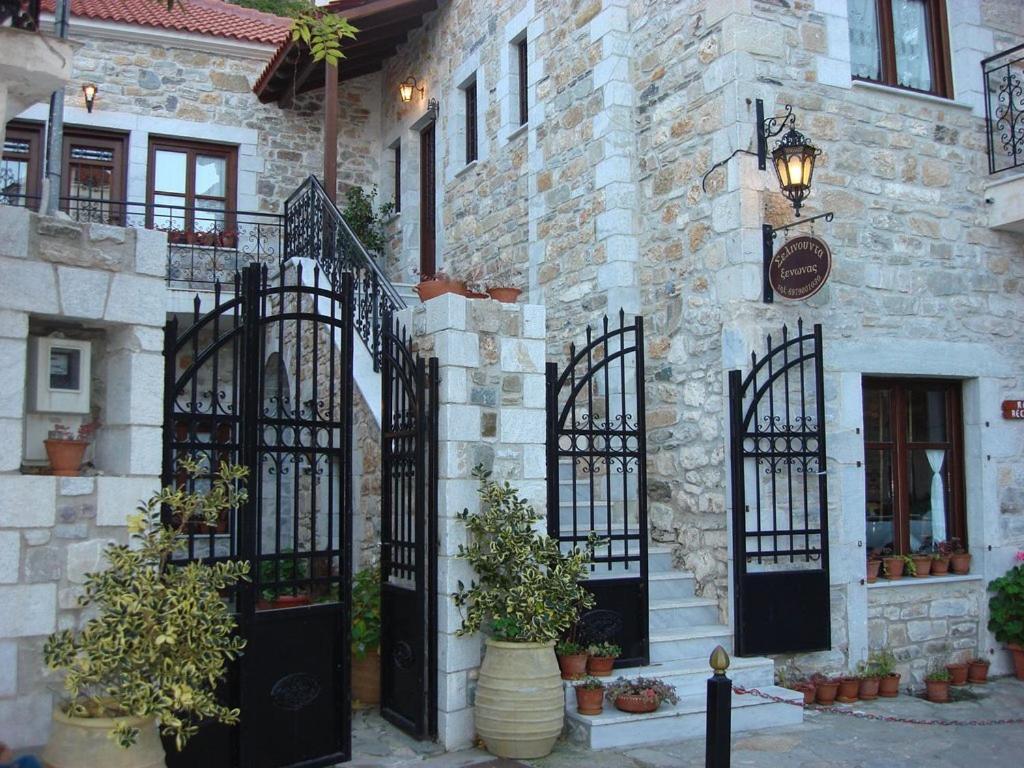 Ξενωνασ Σελινουντα Hotel Kosmás Buitenkant foto