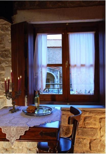 Ξενωνασ Σελινουντα Hotel Kosmás Buitenkant foto