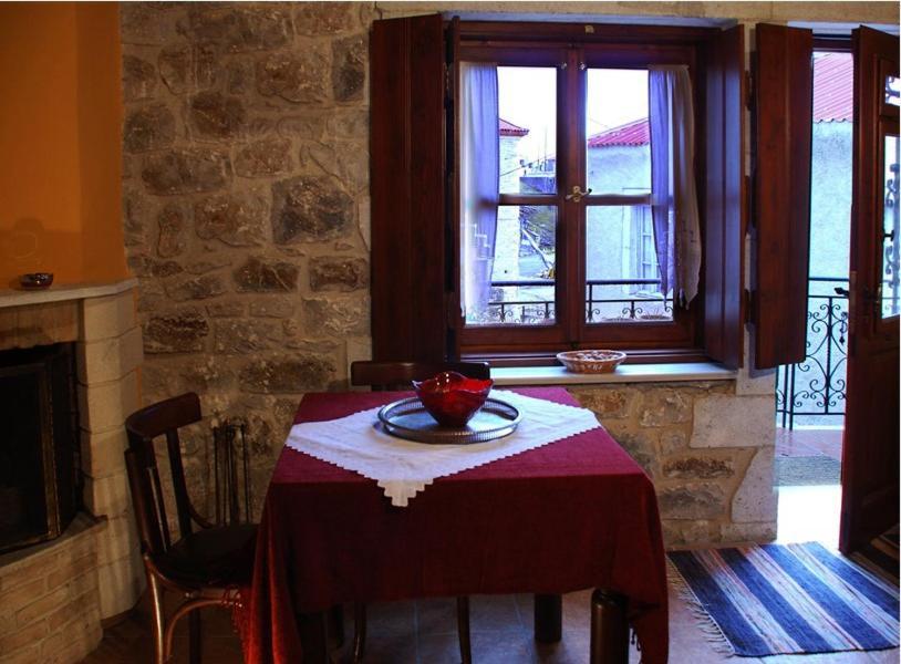 Ξενωνασ Σελινουντα Hotel Kosmás Buitenkant foto