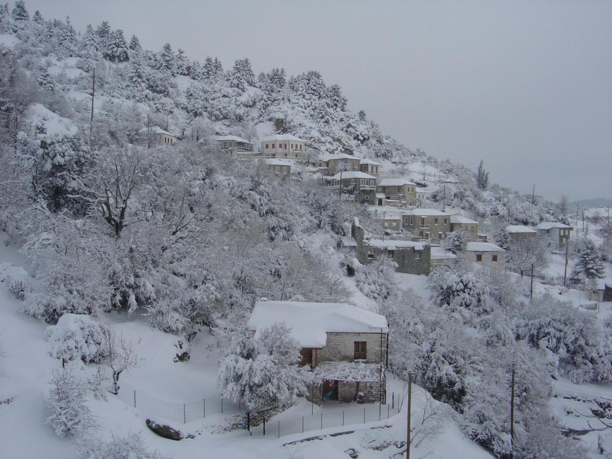 Ξενωνασ Σελινουντα Hotel Kosmás Buitenkant foto