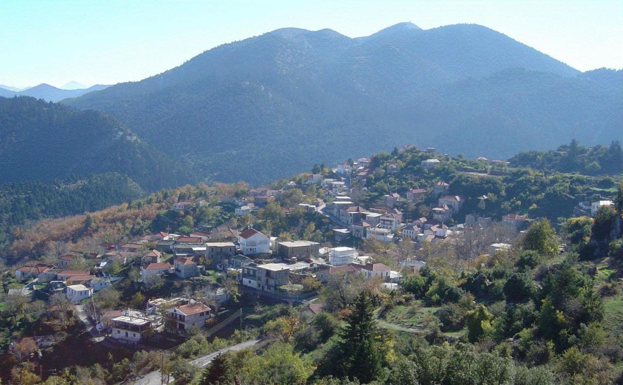 Ξενωνασ Σελινουντα Hotel Kosmás Buitenkant foto